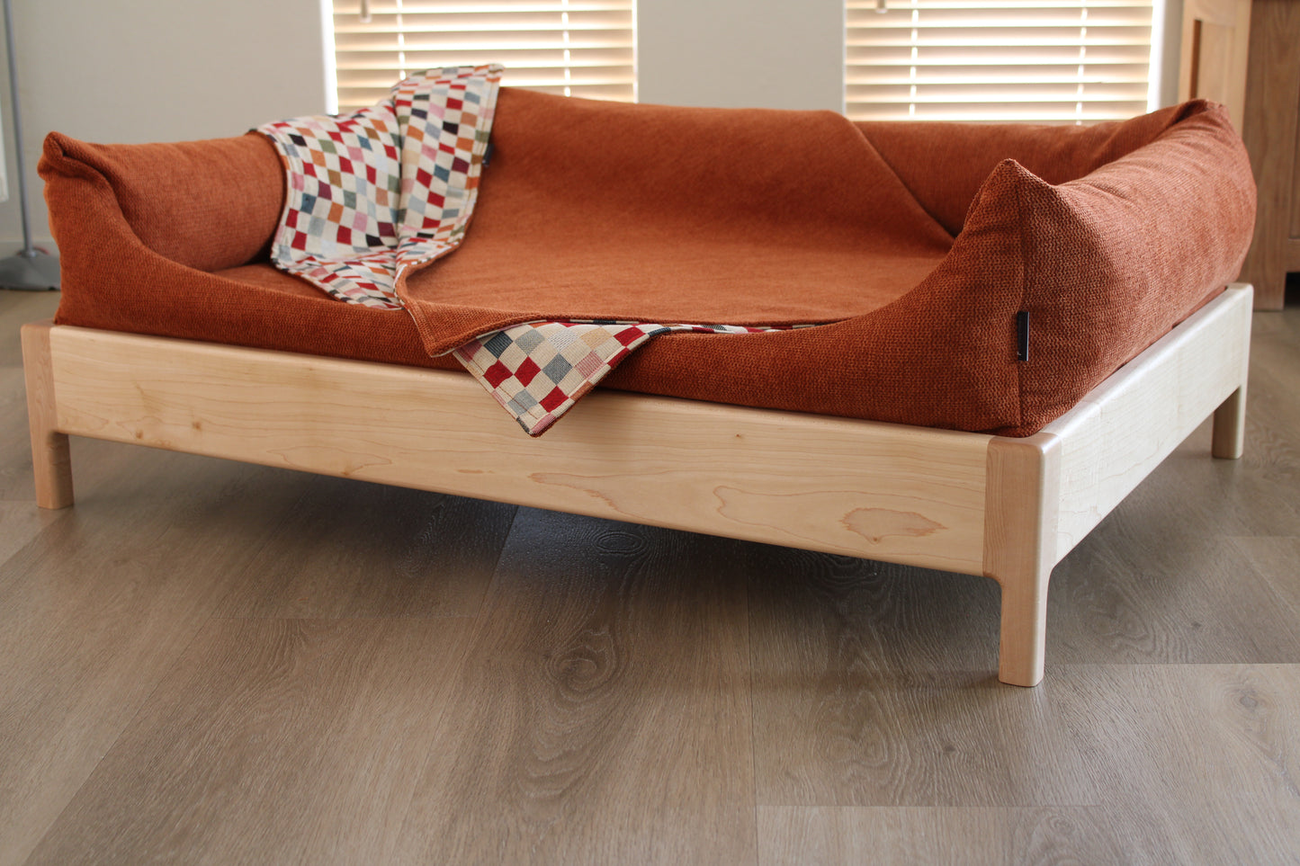 Hondenmand hard maple hout